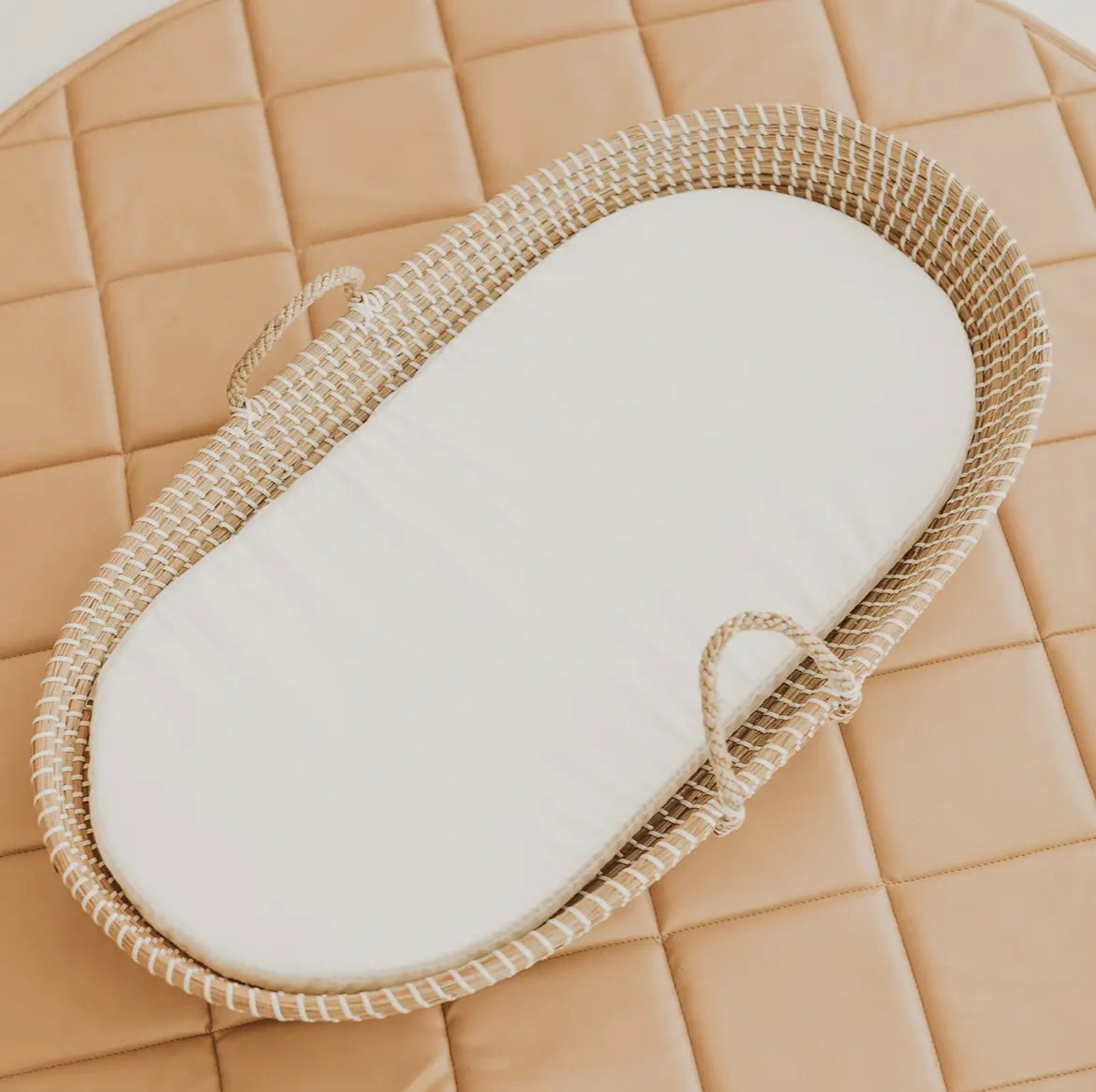 WICKELKORB AUS WEICHEM SEEGRAS